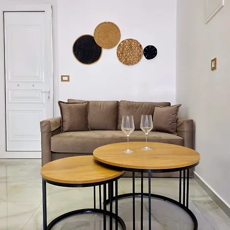 Anthouli Homes 3, Steps From And Centre *